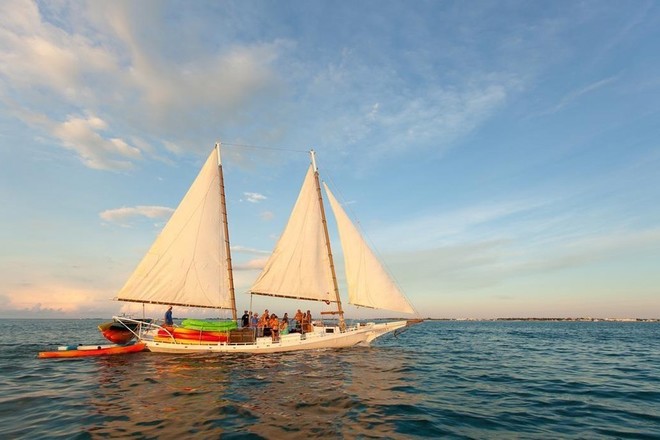 Full Day Premium Sail, Snorkel, Kayak with Lunch - 6.5 Hours