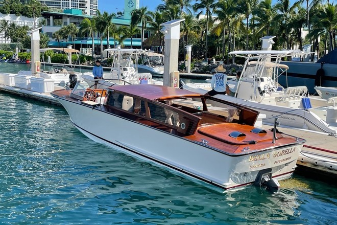 Venice Water Limo in Miami